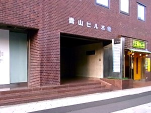 �r������